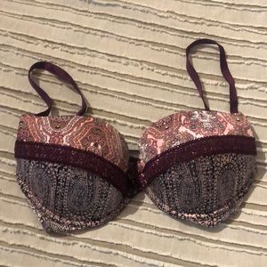 Victoria’s Secret Very Sexy push up bra